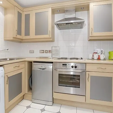 Holiday home House With Free Secure Parking